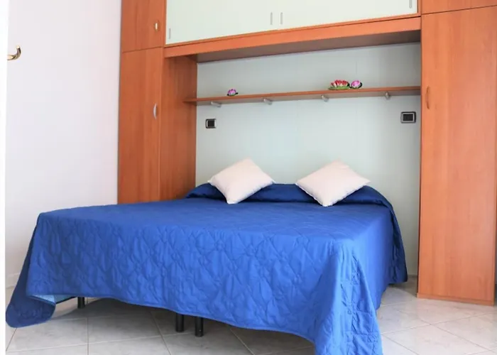 Beachfront Luminous Flat In Apartmán