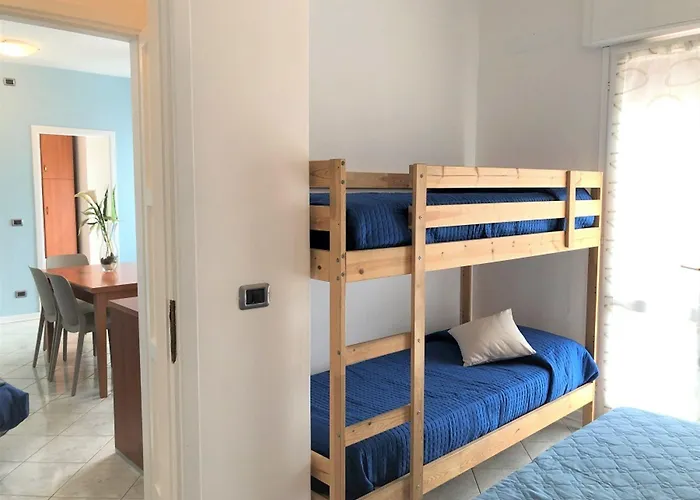 Beachfront Luminous Flat In Apartmán *