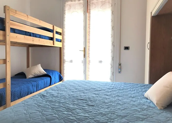 Beachfront Luminous Flat In