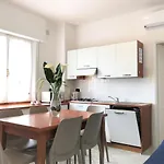 Apartamento Beachfront Luminous Flat In Bibione