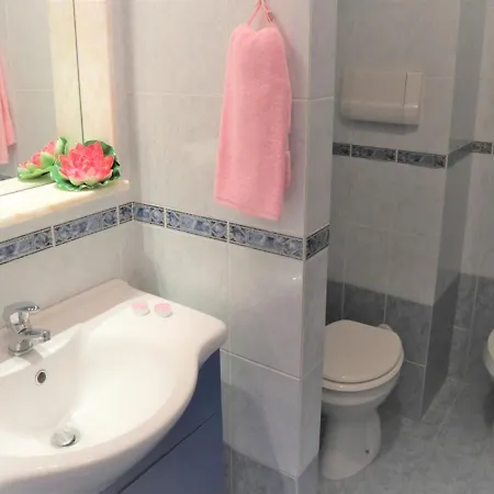 Beachfront Luminous Flat In - Beahost 比比翁